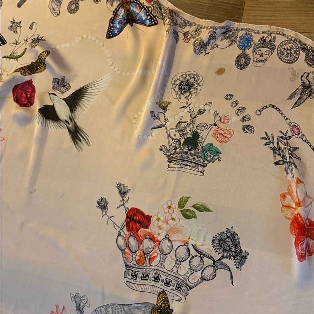 Alexander McQueen Pink Silk Scarf Large Skulls Teeth Birds Flowers Jewelry - Picture 4 of 8